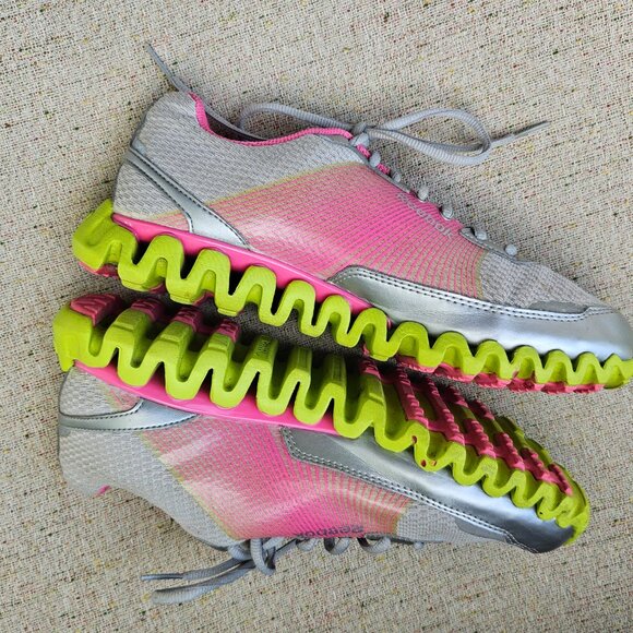 Reebok Women Shoes ZigNano Burn TD Running Trainers Shoe 8 US - Picture 7 of 14